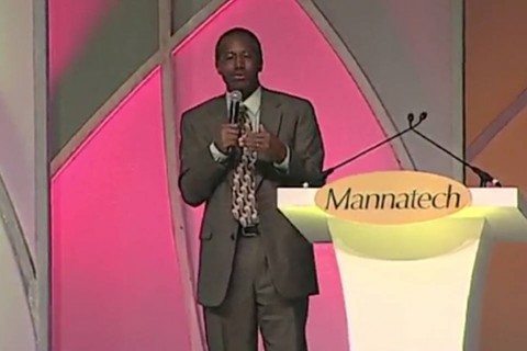 Ben Carson fires up the Mannatech faithful by telling them how it helped him cure his prostate cancer. Well, that and the nerve-sparing prostatectomy he underwent and the fact that the spine lesions he thought to be metastases were really not metastases at all.